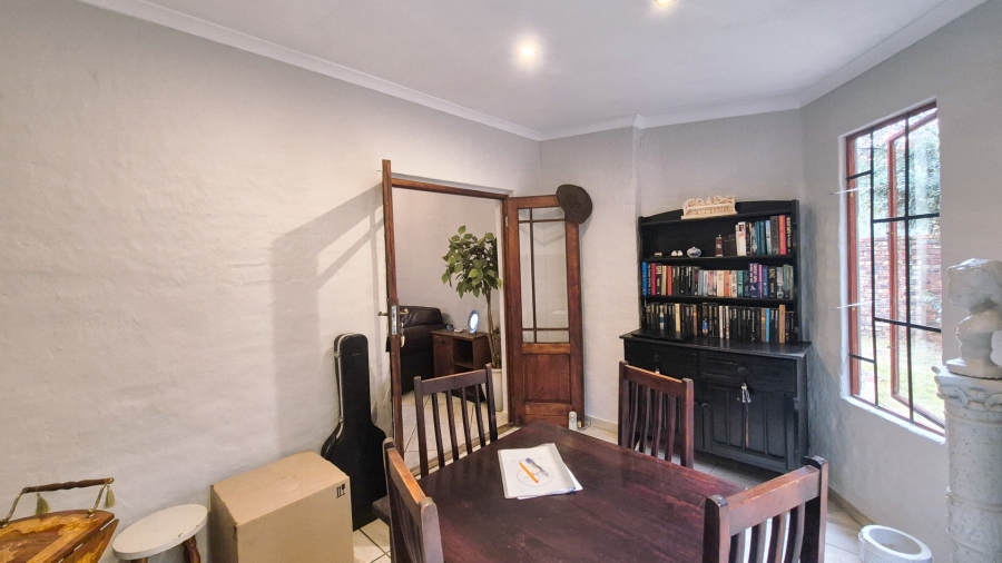 3 Bedroom Property for Sale in Mooivallei Park North West